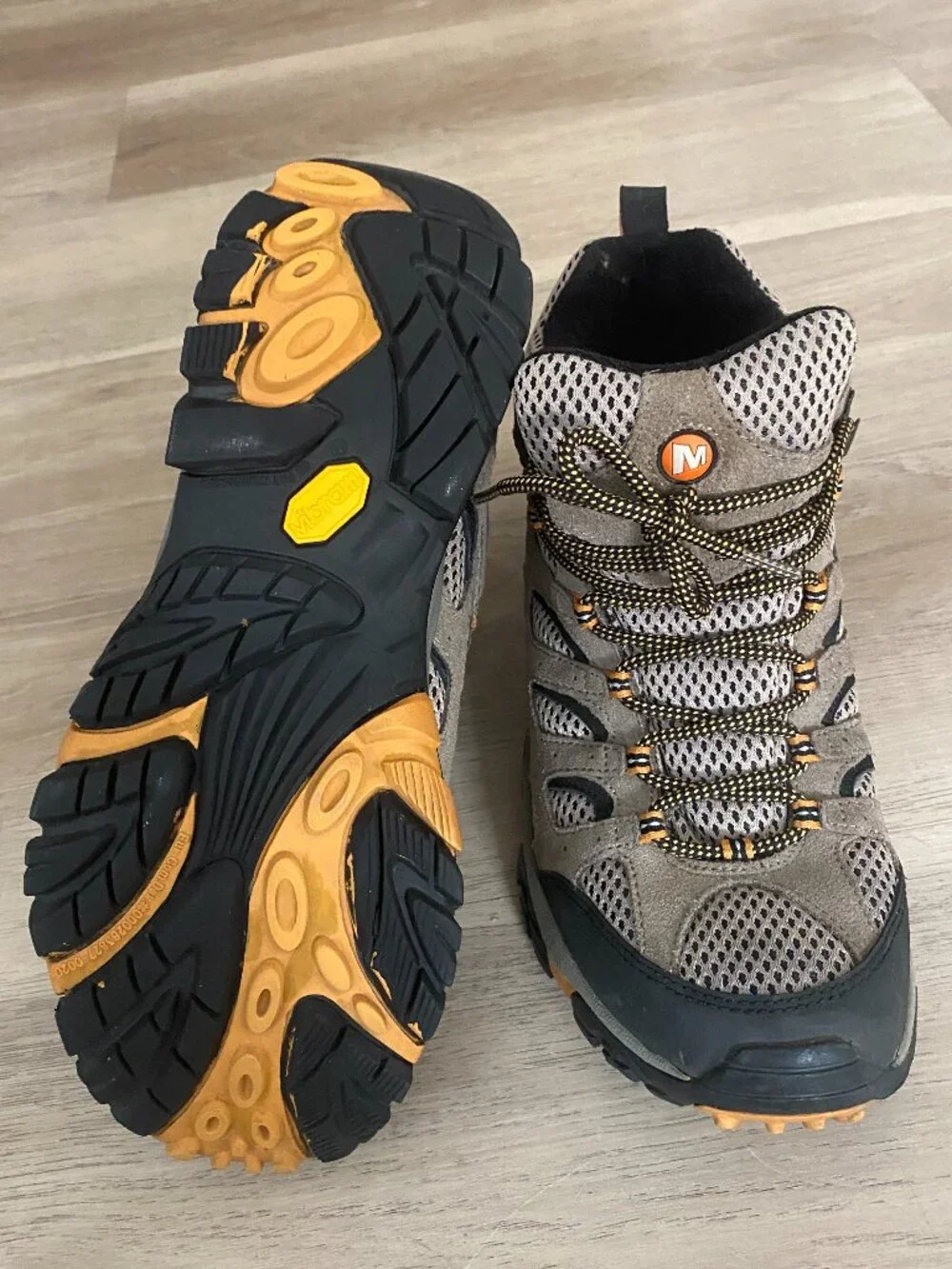 Merrell Moab Hiking Shoes | Women’s 11 | Men’s 9 | Walnut Vibram Trail Outdoor